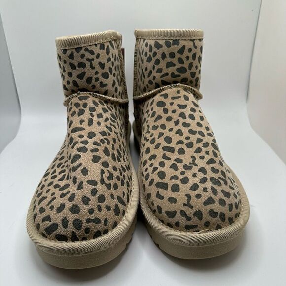 CUSHIONAIRE Women’s Cozy Boot 7.5 SPOTTED TAN - Picture 2 of 7